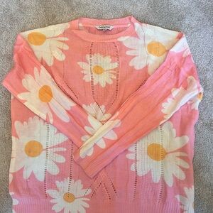 Size L Davi and Dani Daisy Sweater NEW!
